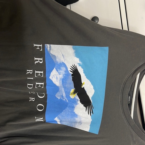 Forever 21 Plus Shirt - Picture 2 of 3